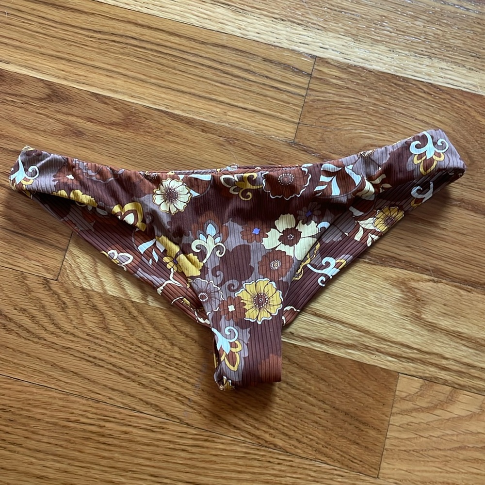 Rvca bikini bottoms